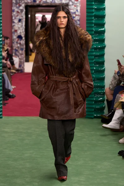 Look 40